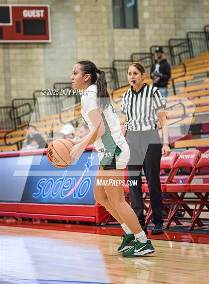 Thumbnail 1 in Harvard-Westlake vs. Mira Costa (Kiernan Klassic Showcase) photogallery.