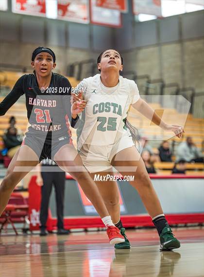 Thumbnail 1 in Harvard-Westlake vs. Mira Costa (Kiernan Klassic Showcase) photogallery.