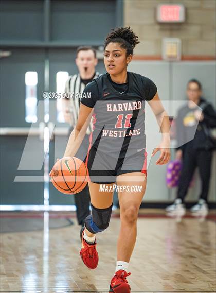 Thumbnail 2 in Harvard-Westlake vs. Mira Costa (Kiernan Klassic Showcase) photogallery.