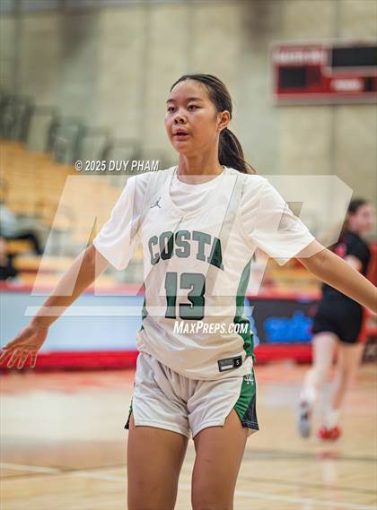 Thumbnail 3 in Harvard-Westlake vs. Mira Costa (Kiernan Klassic Showcase) photogallery.