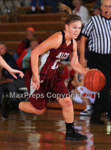 Thumbnail 3 in Alcoa vs South Doyle (Kroger Thanksgiving Classic) photogallery.