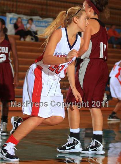 Thumbnail 1 in Alcoa vs South Doyle (Kroger Thanksgiving Classic) photogallery.