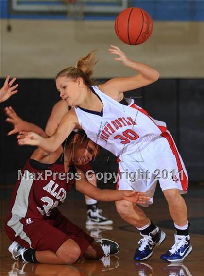 Thumbnail 1 in Alcoa vs South Doyle (Kroger Thanksgiving Classic) photogallery.