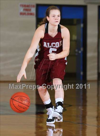Thumbnail 2 in Alcoa vs South Doyle (Kroger Thanksgiving Classic) photogallery.