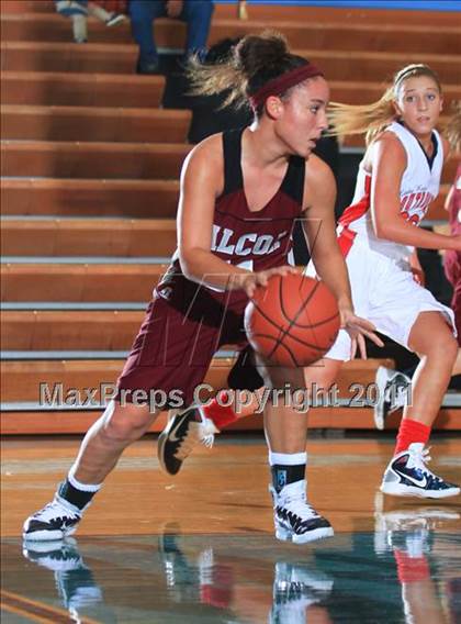 Thumbnail 2 in Alcoa vs South Doyle (Kroger Thanksgiving Classic) photogallery.