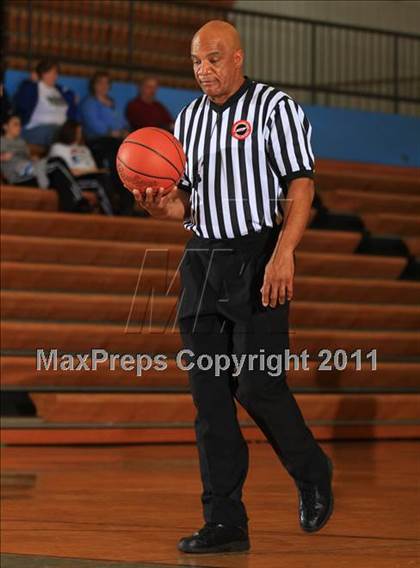 Thumbnail 3 in Alcoa vs South Doyle (Kroger Thanksgiving Classic) photogallery.