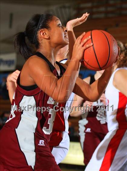 Thumbnail 3 in Alcoa vs South Doyle (Kroger Thanksgiving Classic) photogallery.
