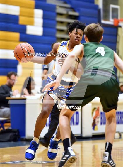 Thumbnail 3 in Father Lopez @ Mainland photogallery.