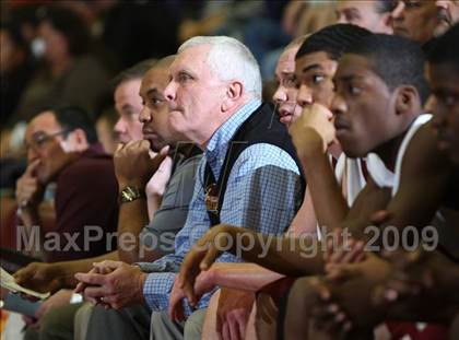 Thumbnail 3 in St. Anthony vs. Bishop O'Dowd (MaxPreps Holiday Classic) photogallery.