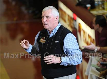 Thumbnail 1 in St. Anthony vs. Bishop O'Dowd (MaxPreps Holiday Classic) photogallery.