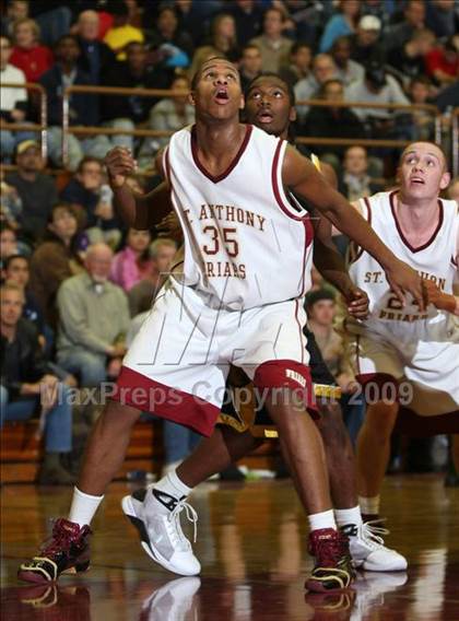 Thumbnail 2 in St. Anthony vs. Bishop O'Dowd (MaxPreps Holiday Classic) photogallery.