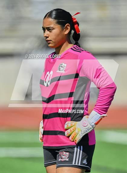 Thumbnail 1 in Georgetown vs. Goose Creek Memorial (UIL Soccer 5A Region 3 Regional Semifinal) photogallery.