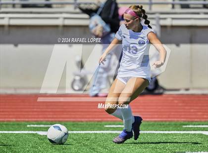 Thumbnail 2 in Georgetown vs. Goose Creek Memorial (UIL Soccer 5A Region 3 Regional Semifinal) photogallery.