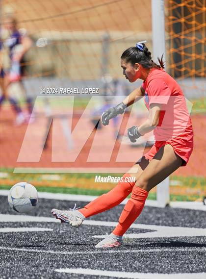 Thumbnail 1 in Georgetown vs. Goose Creek Memorial (UIL Soccer 5A Region 3 Regional Semifinal) photogallery.