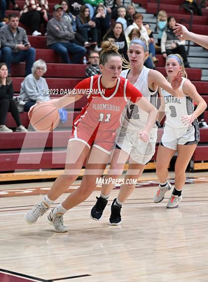 Thumbnail 2 in Central Columbia vs. Bloomsburg photogallery.