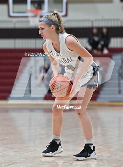 Thumbnail 3 in Central Columbia vs. Bloomsburg photogallery.
