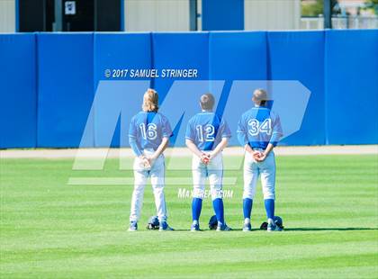 Thumbnail 2 in Clovis vs. Tulare Western (CIF CS D1 Playoffs) photogallery.