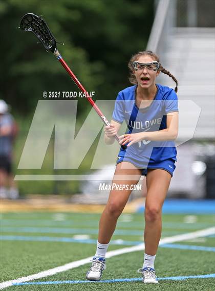 Thumbnail 1 in Darien vs. Ludlowe  (CIAC Class L Final) photogallery.