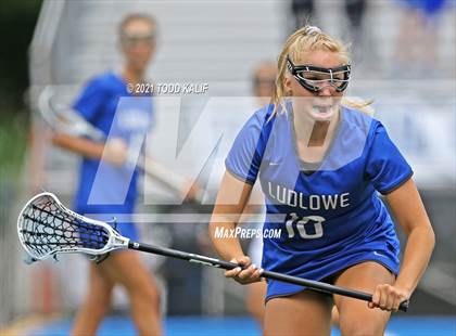 Thumbnail 3 in Darien vs. Ludlowe  (CIAC Class L Final) photogallery.