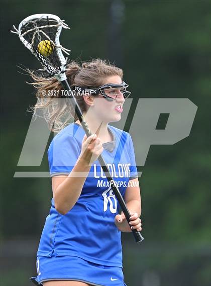 Thumbnail 2 in Darien vs. Ludlowe  (CIAC Class L Final) photogallery.