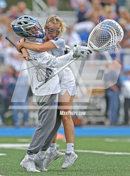 Thumbnail 3 in Darien vs. Ludlowe  (CIAC Class L Final) photogallery.