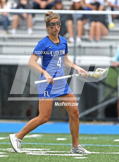 Thumbnail 2 in Darien vs. Ludlowe  (CIAC Class L Final) photogallery.