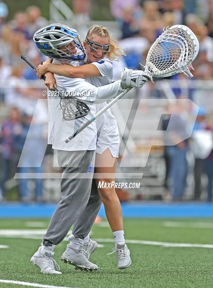 Thumbnail 1 in Darien vs. Ludlowe  (CIAC Class L Final) photogallery.