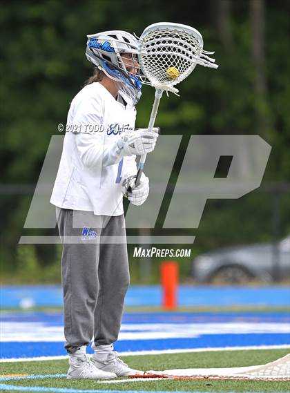 Thumbnail 1 in Darien vs. Ludlowe  (CIAC Class L Final) photogallery.