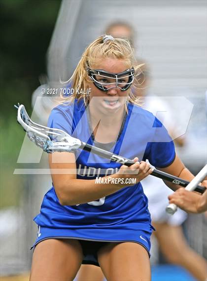 Thumbnail 2 in Darien vs. Ludlowe  (CIAC Class L Final) photogallery.