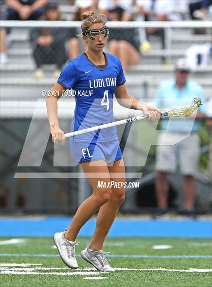 Thumbnail 1 in Darien vs. Ludlowe  (CIAC Class L Final) photogallery.