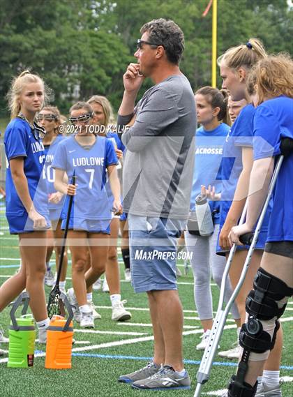 Thumbnail 3 in Darien vs. Ludlowe  (CIAC Class L Final) photogallery.