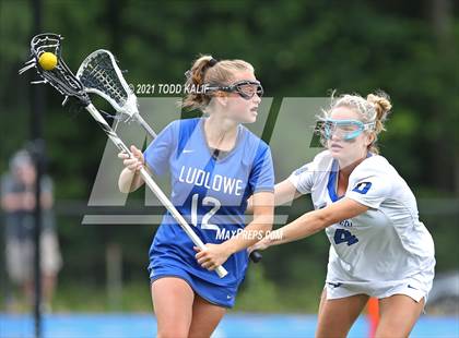 Thumbnail 3 in Darien vs. Ludlowe  (CIAC Class L Final) photogallery.