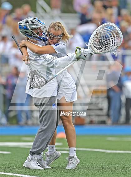 Thumbnail 2 in Darien vs. Ludlowe  (CIAC Class L Final) photogallery.