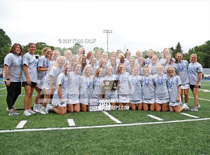 Thumbnail 1 in Darien vs. Ludlowe  (CIAC Class L Final) photogallery.