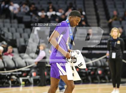Thumbnail 2 in Lynwood @ Sierra (CIF Divison 5 Final) photogallery.