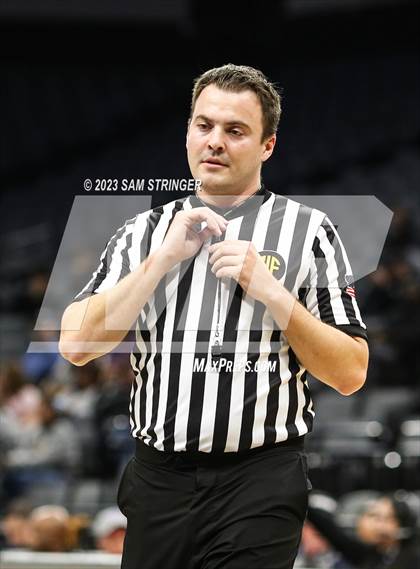 Thumbnail 3 in Lynwood @ Sierra (CIF Divison 5 Final) photogallery.