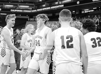 Thumbnail 3 in Lynwood @ Sierra (CIF Divison 5 Final) photogallery.