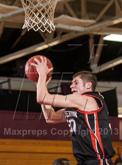 Thumbnail 3 in Belchertown vs Springfield Renaissance (Spalding Hoophall Classic) photogallery.