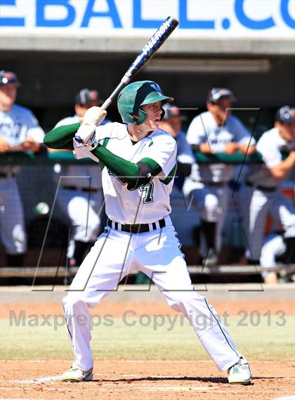 Thumbnail 1 in Venice vs. Harvard-Westlake (National High School Invitational) photogallery.