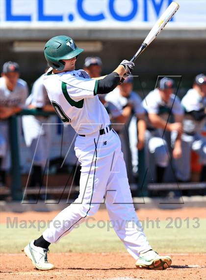 Thumbnail 2 in Venice vs. Harvard-Westlake (National High School Invitational) photogallery.
