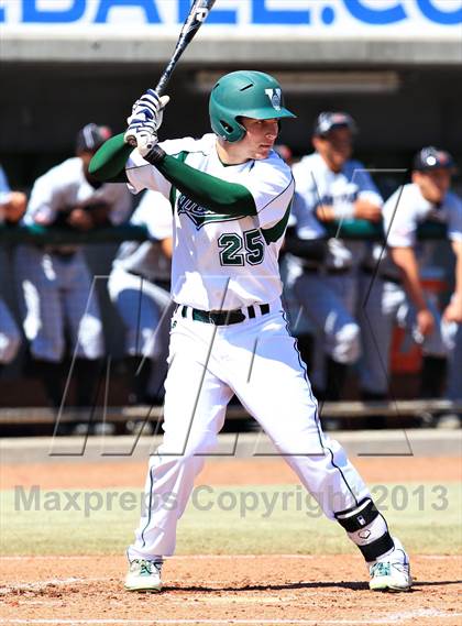 Thumbnail 3 in Venice vs. Harvard-Westlake (National High School Invitational) photogallery.