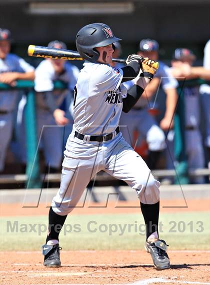 Thumbnail 2 in Venice vs. Harvard-Westlake (National High School Invitational) photogallery.