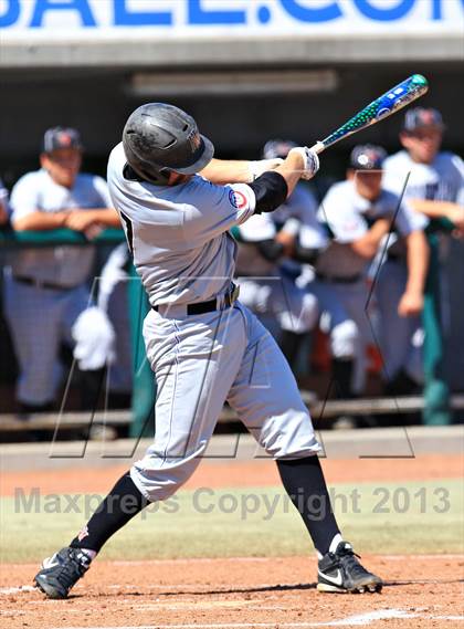 Thumbnail 3 in Venice vs. Harvard-Westlake (National High School Invitational) photogallery.