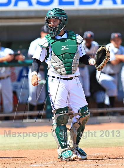 Thumbnail 1 in Venice vs. Harvard-Westlake (National High School Invitational) photogallery.