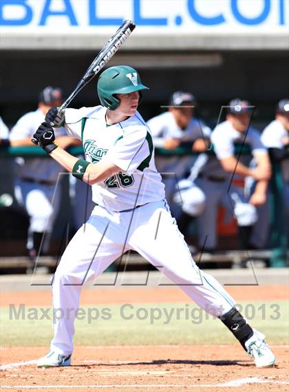 Thumbnail 2 in Venice vs. Harvard-Westlake (National High School Invitational) photogallery.