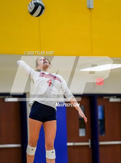 Thumbnail 2 in Terre Haute North Vigo vs. Plainfield (IHSAA 4A Sectional) photogallery.