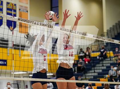 Thumbnail 2 in Terre Haute North Vigo vs. Plainfield (IHSAA 4A Sectional) photogallery.