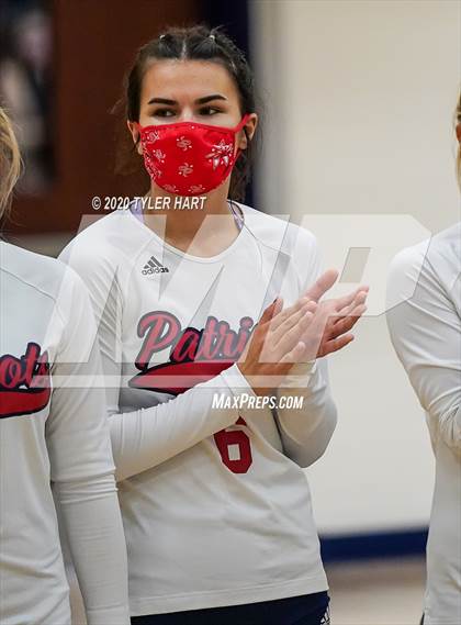 Thumbnail 2 in Terre Haute North Vigo vs. Plainfield (IHSAA 4A Sectional) photogallery.
