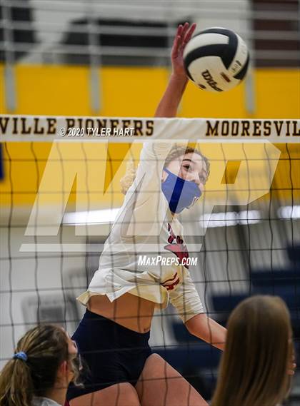 Thumbnail 1 in Terre Haute North Vigo vs. Plainfield (IHSAA 4A Sectional) photogallery.