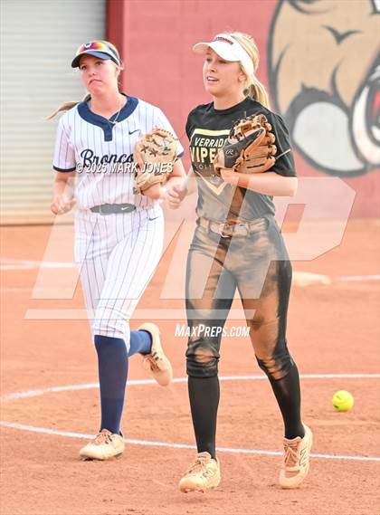 Thumbnail 2 in Arizona 4A/5A All-Star Game photogallery.